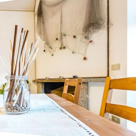 Lago Azzurro Apartment Варенна Екстер'єр фото