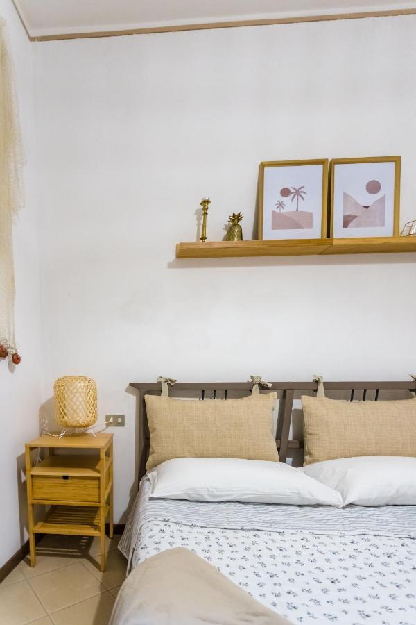 Lago Azzurro Apartment Варенна Екстер'єр фото