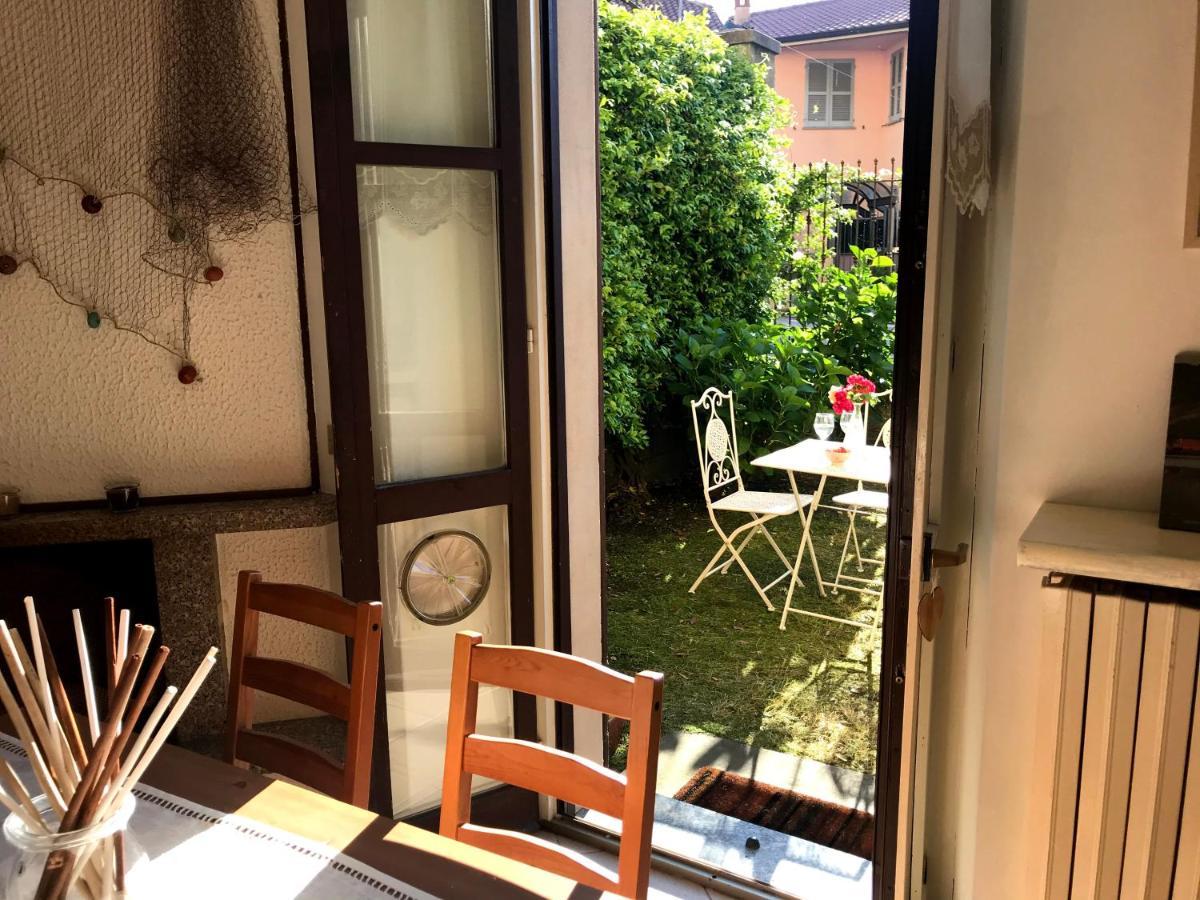 Lago Azzurro Apartment Варенна Екстер'єр фото
